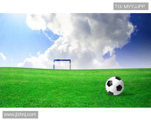 午夜足球之梦在星空下追逐激情与荣耀的旅程 午夜足球之梦在星空下追逐激情与荣耀的旅程