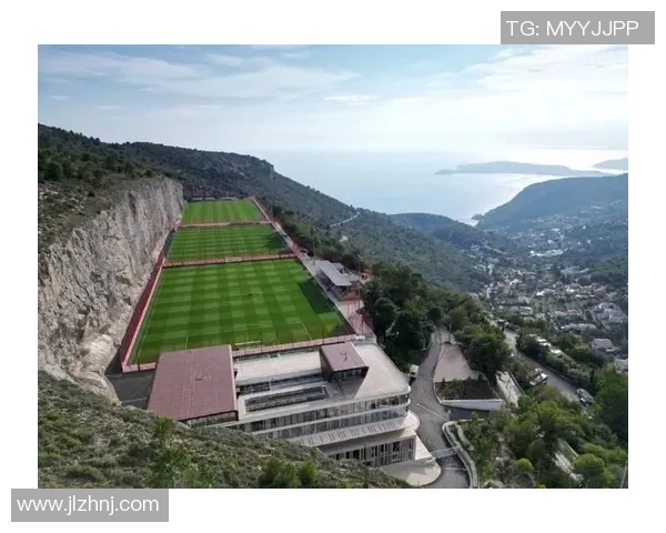 摩纳哥的面积相当于多少个标准足球场的大小解析